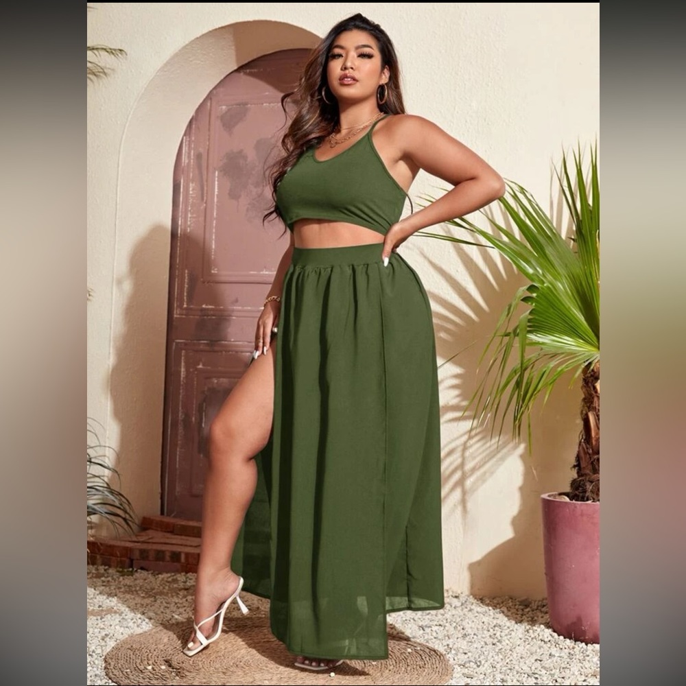 Sexy two pc skirt and crop top